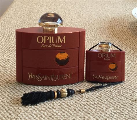 ysl opium original formula bottle styles|ysl opium vs black.